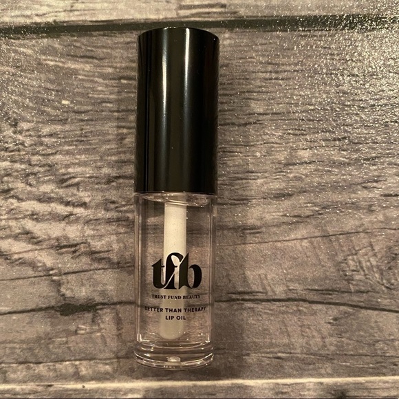 TRUST Fund Beauty Better Than Therapy Lip Oil NIB - Picture 7 of 7